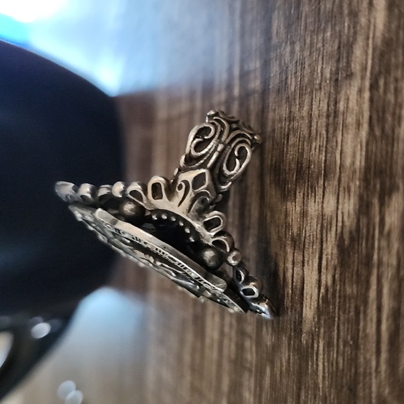 Silver Ring - Picture 7 of 11